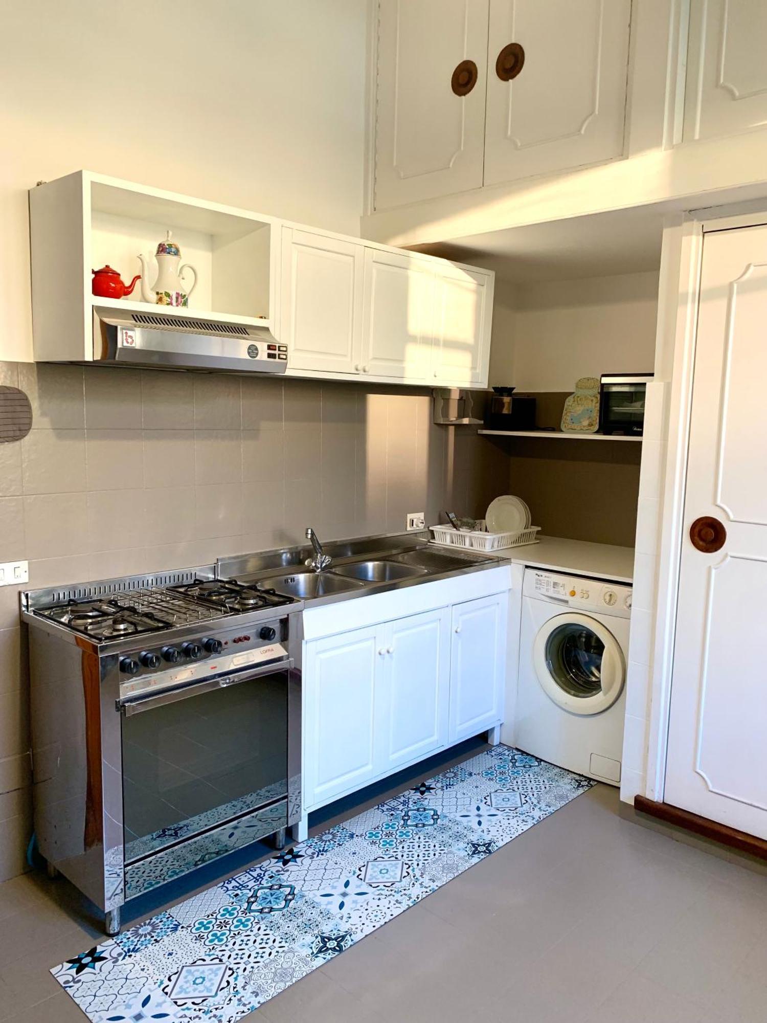 Guest House A Due Passi ออลเบีย ภายนอก รูปภาพ
